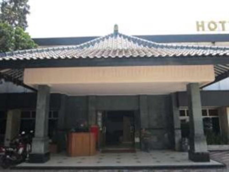 Mutiara Hotel Malang Exterior foto